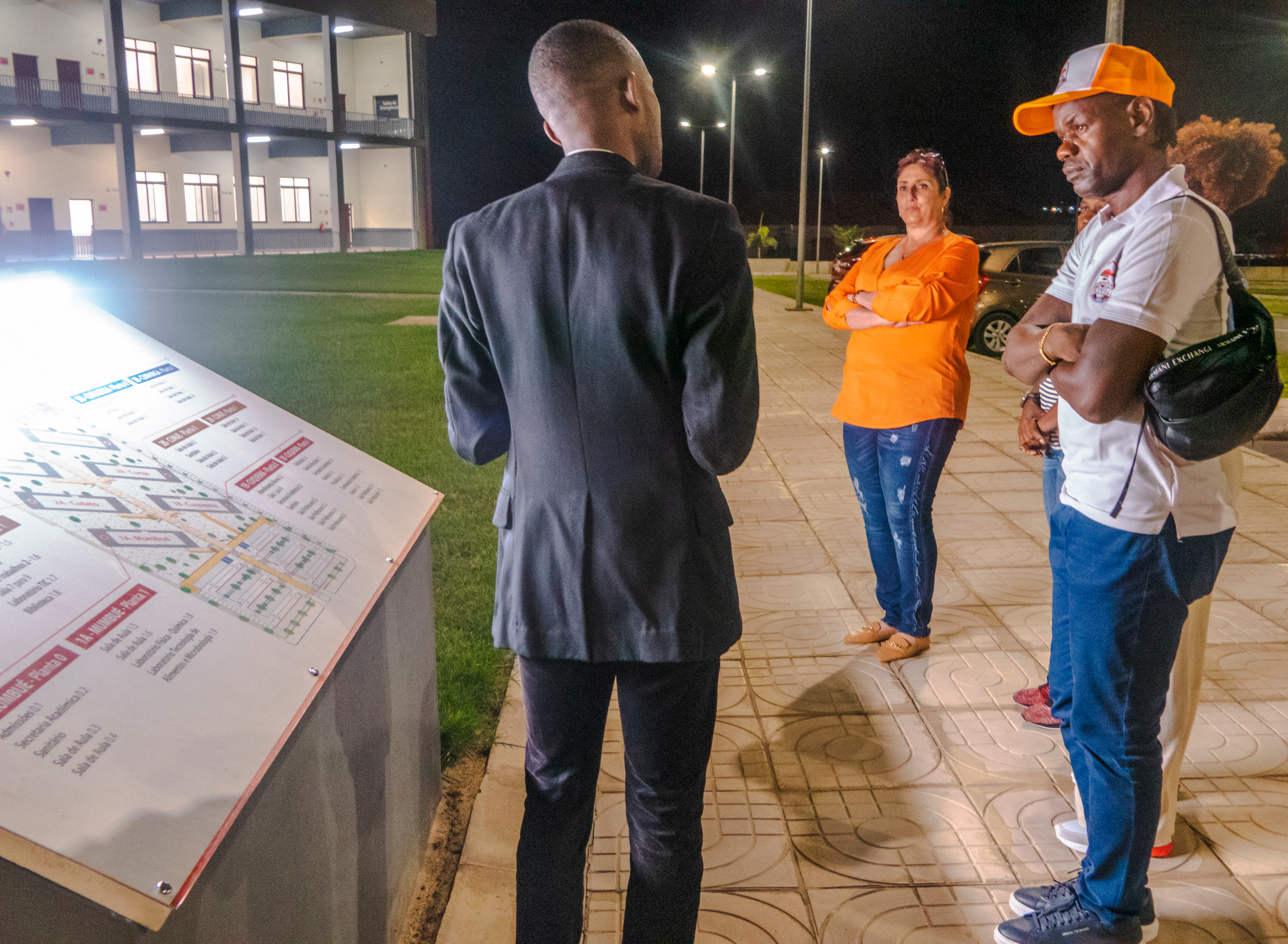 Akwá visita Universidade Internaciona do Cuanza - UNIC - apresentação Campus