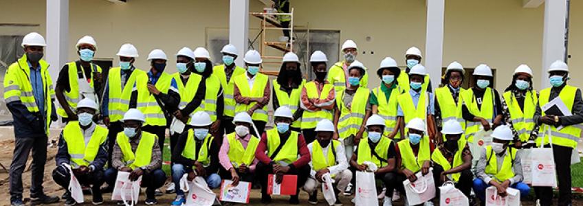 Estudantes do Instituto médio politécnico AGP no Bié visitam obras da UNIC