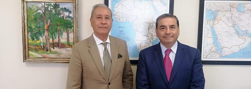 Dr. Carlos Roberto Jelvez Martinez e Dr. Juan Manuel Pinto Vasquez