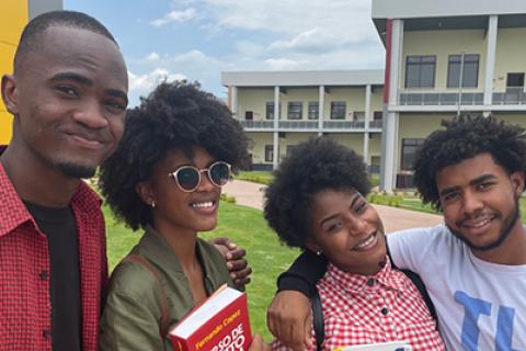 Convocatória de bolsas internas abertas pelo INAGBE