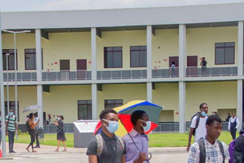 Retorno às aulas, confirmado para 17 de janeiro de 2022