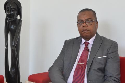 Reitor da UNIC fala em exclusivo a jornal internacional
